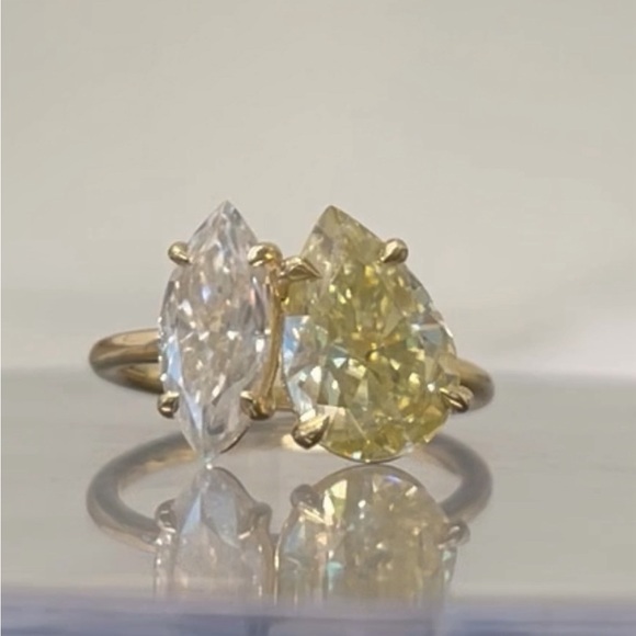 Moissanite Diamond Ring 14k gold sz 5.5 - Picture 3 of 8